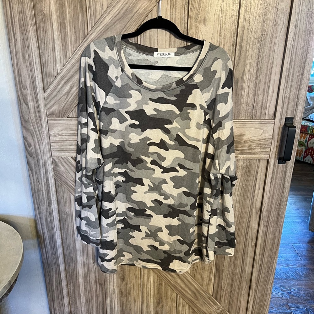 New w/o tags slouchy from Chic Soul with curved hem line